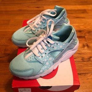 Nike Huarache...PRICE DROP